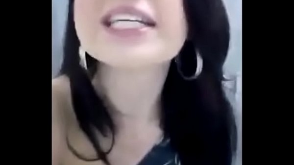 Britney Bitch manda recado pro grupo do Whatsapp