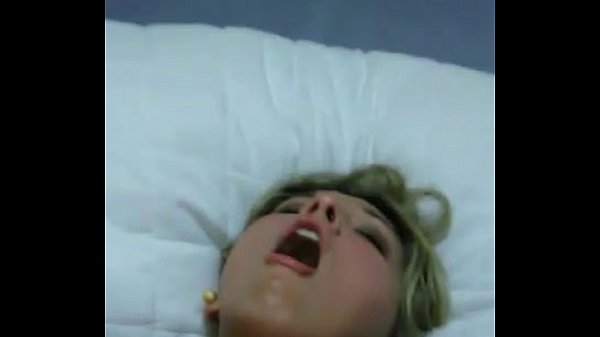 loira insaciável não contentou só em levá no rabo