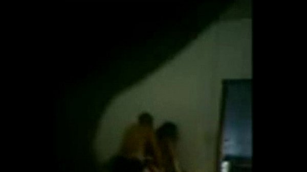 Tio tranza com sobrinha e filma tudo. videos porno