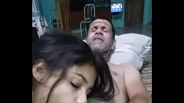 tigresa safada chupando o cacete do marido