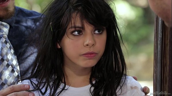 Adolescente selvagem da floresta – Gina Valentina videos porno