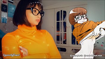 Velma Fucks Dragon Creampie and BJ – Cosplay Velma Scooby doo – Fazendo boquete ate gozar na boca